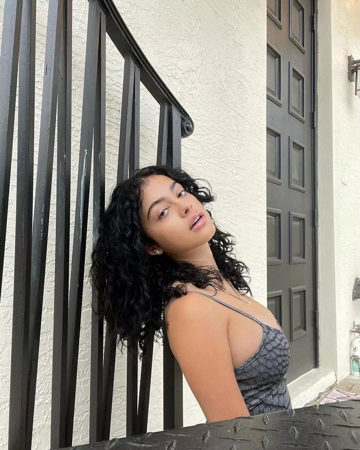 Singer Malu Trevejo Joins Onlyfans - beqee50
