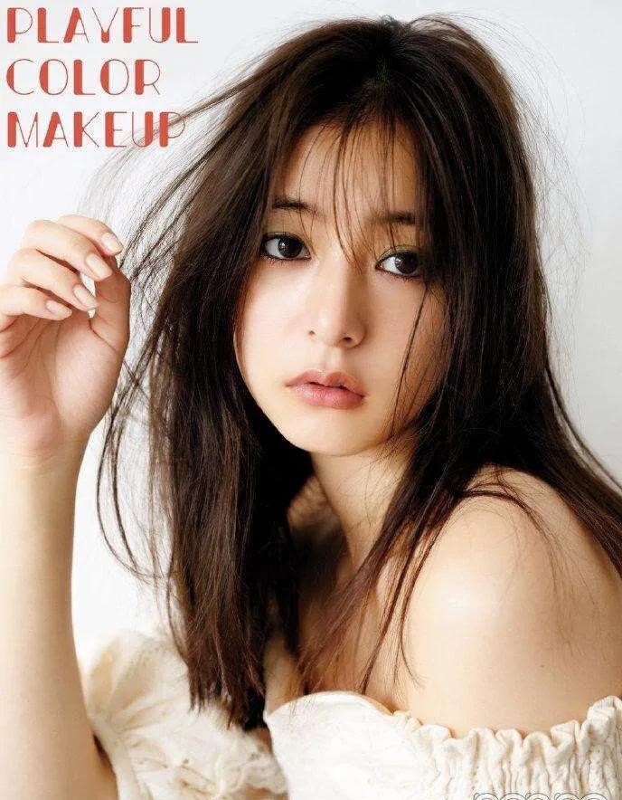 国民初恋新木优仔，容颜美妙细腰长腿，实在太美了！