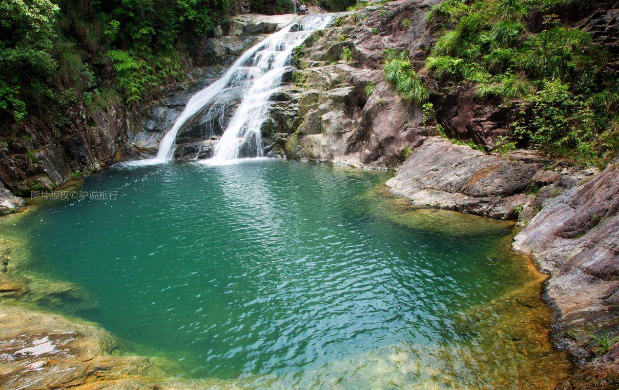 水似乎無孔不入，為什麽沒有全部滲入地球內部？