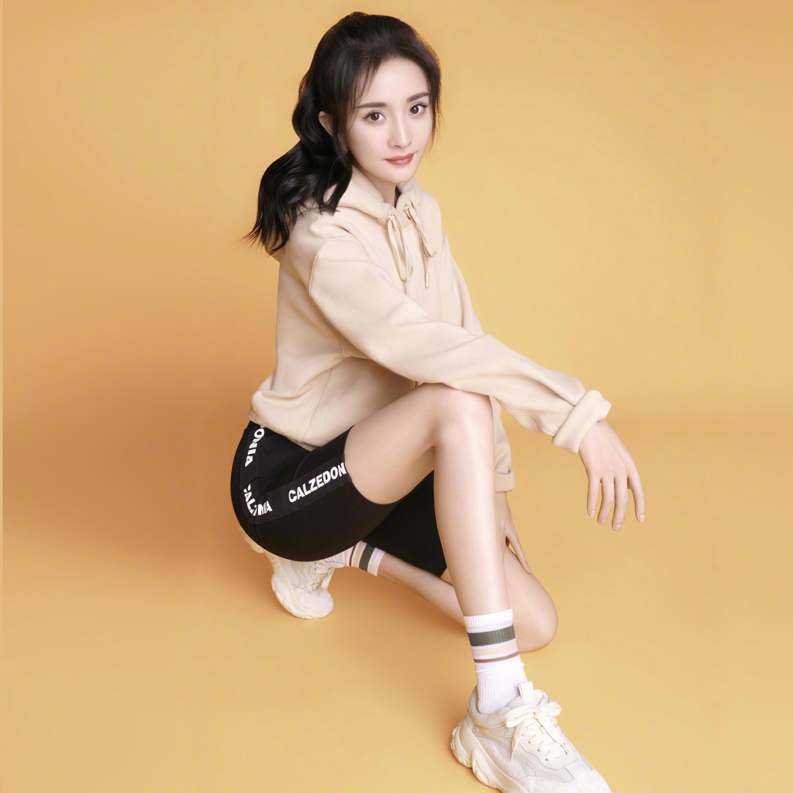 刘雨昕热度高过李佳琦，虞书欣回怼他的口误，