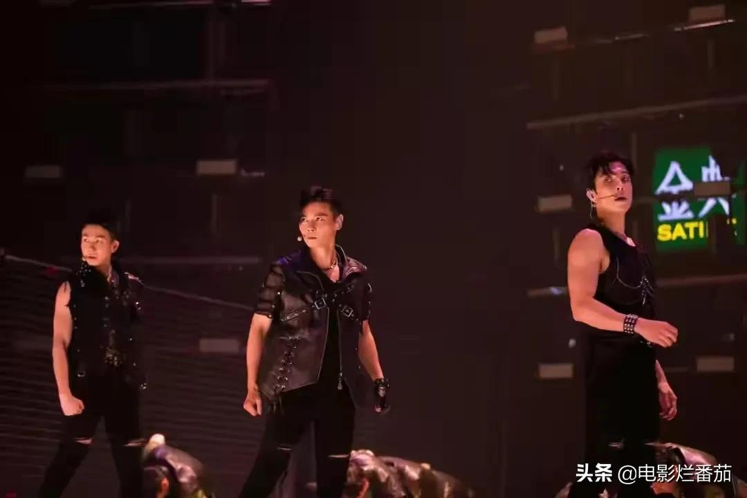 深扒下来发现:那些不油的哥哥们,无一例外是“宠妻狂魔”