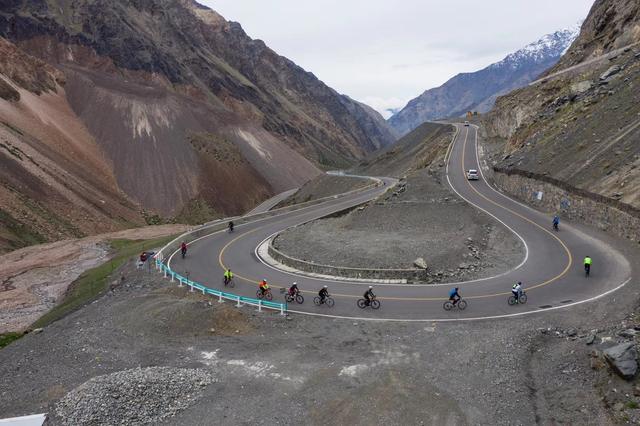 纵贯天山脊梁的景观大道——2020最美独库公路自行车旅行攻略