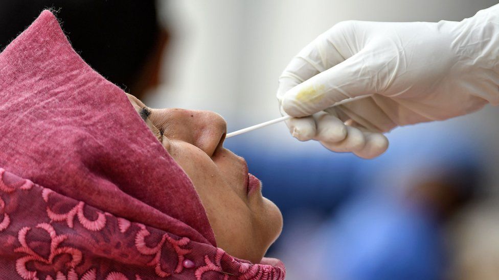 印度疫情蔓延，周邊國家的感染率上升