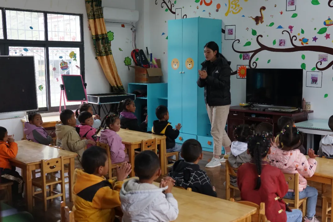 都江堰市第六批对口支援工作队:凝心聚力写好“结合”文章