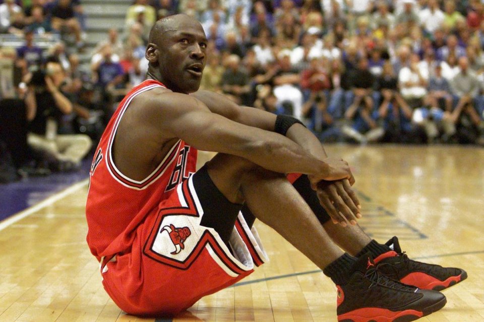 在NBA季后赛完成压哨绝杀有多难？科比仅1次，榜