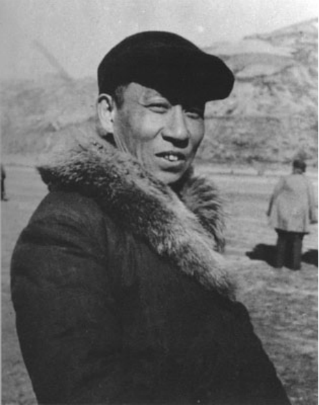 1942�꣬��������1�����ƽ��Ӱ������ȼü֮������ƽ�������