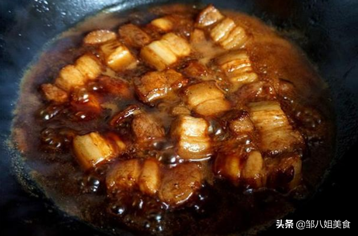 做紅燒肉，掌握3個竅門，出鍋后香味濃郁，色澤紅亮，軟糯不柴
