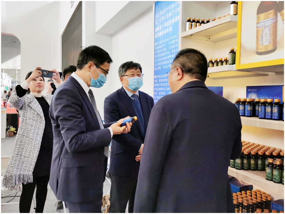 勾勒健康蓝图！沃生控股在第二届黑龙江中医药博览会上再绽华彩