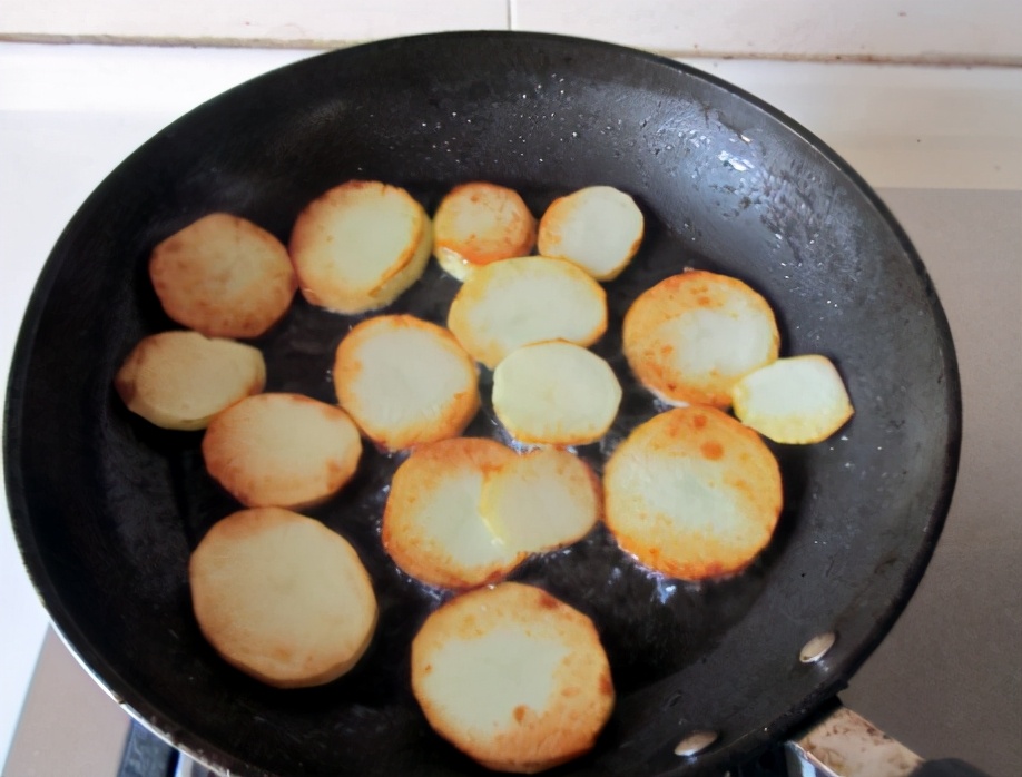 图片[4]-土豆炒五花肉的做法步骤图-起舞食谱网