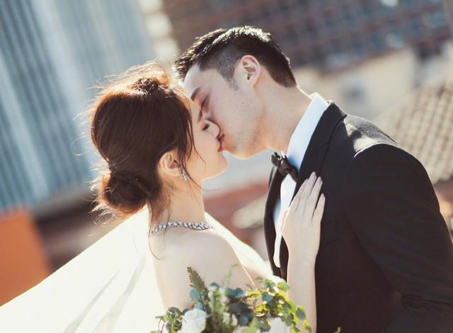 被看光的女人不配被爱？阿娇被台湾作家暗讽，舆论声却一边倒