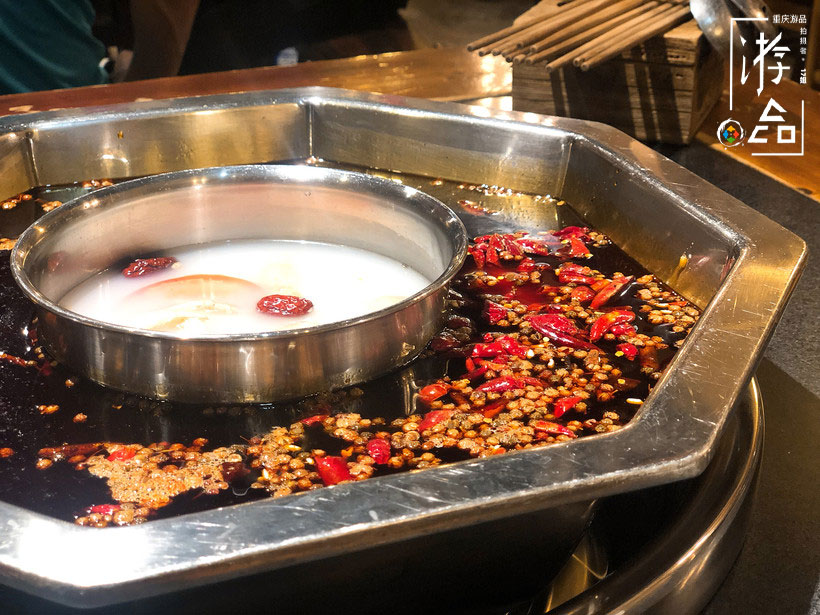 带朋友吃重庆老字号，味道巴适，但服务却令我颜面尽失