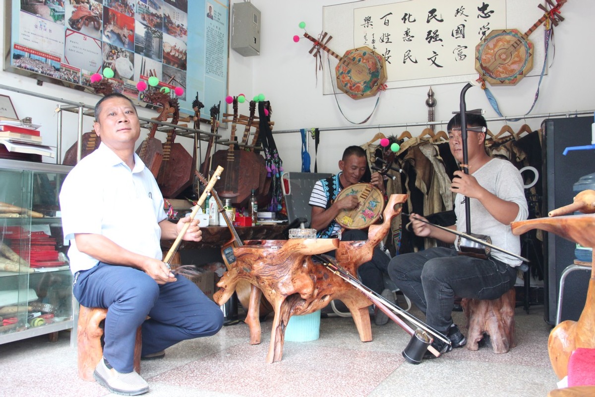 彝乡明珠 美丽傣寨 猛虎乡移民搬迁“福兴村”傣民团结过上好日子