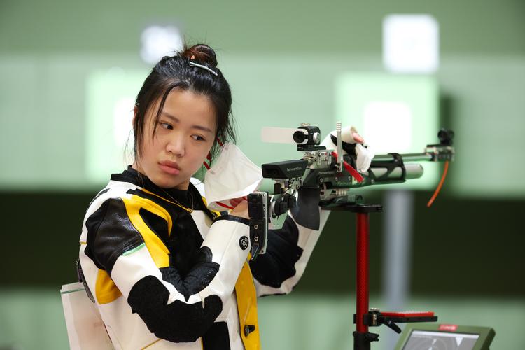 奥运会最新金牌榜！中国继续高居榜首，三大球希望看中国女篮