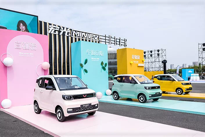 MINI EV敞篷上阵，五菱微型电动这条路能走多远？|专题