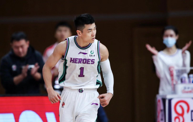 CBA a day of 3 messages! Liaoning is faced with challenge Gao Shiyan 25 years old birthday show is sweet