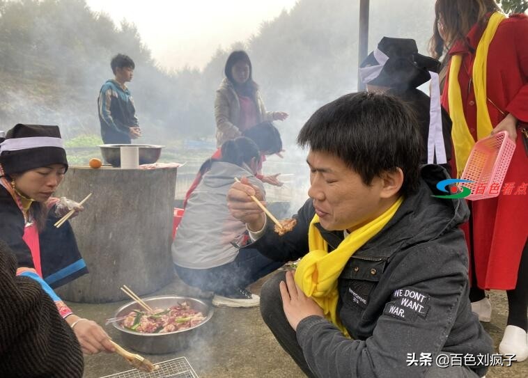 神秘茶叶藏家11.8万元拍走这款广西茶｜春茶开采进行时