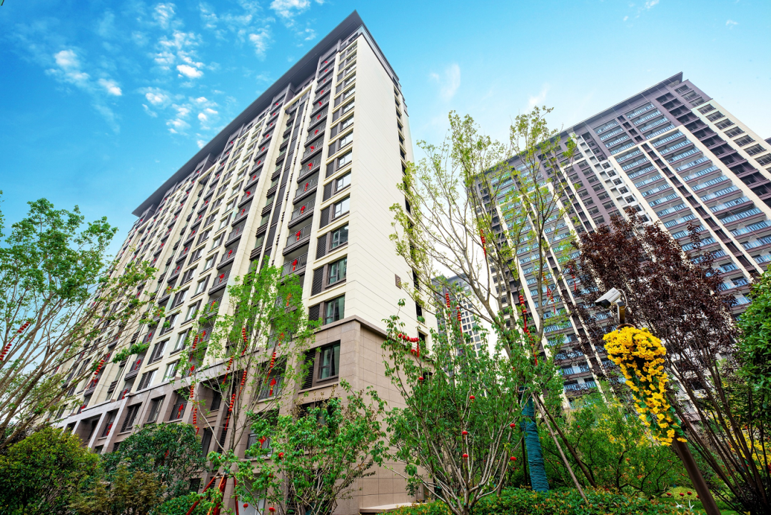 交房见证实力，建业品牌担当 