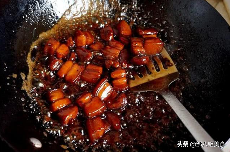 做紅燒肉，掌握3個竅門，出鍋后香味濃郁，色澤紅亮，軟糯不柴