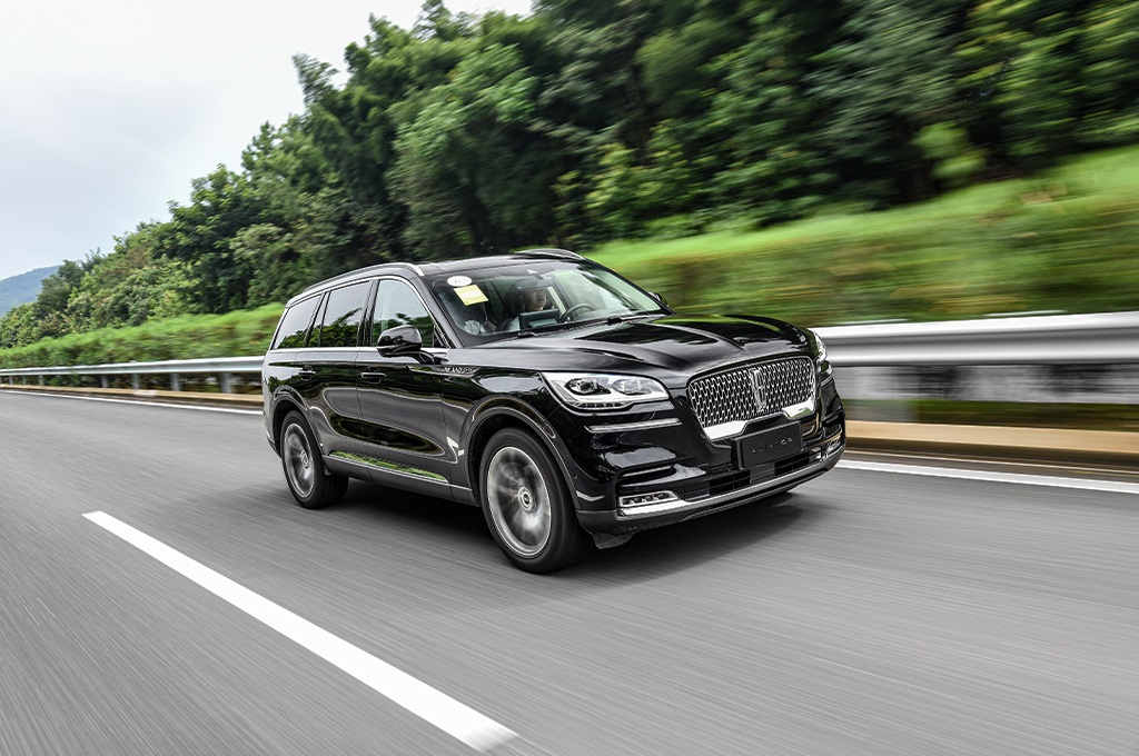 車長5.08米！全系V6發動機，50.98萬起售，林肯飛行家到底如何？