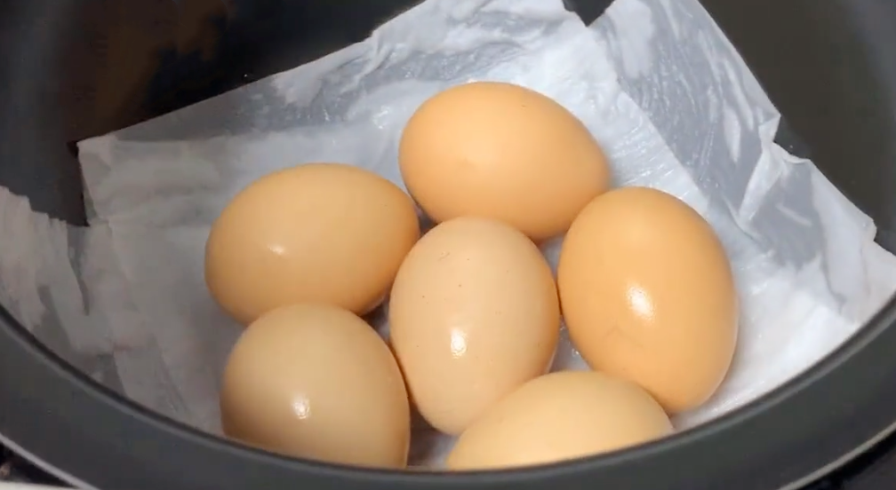雞蛋不用水煮了，只需要1張紙，1分鐘煮一鍋，老嫩適中輕鬆剝殼