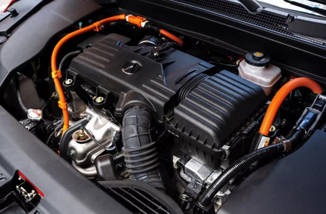 满足年轻人新需求，广汽讴歌以性能论豪华