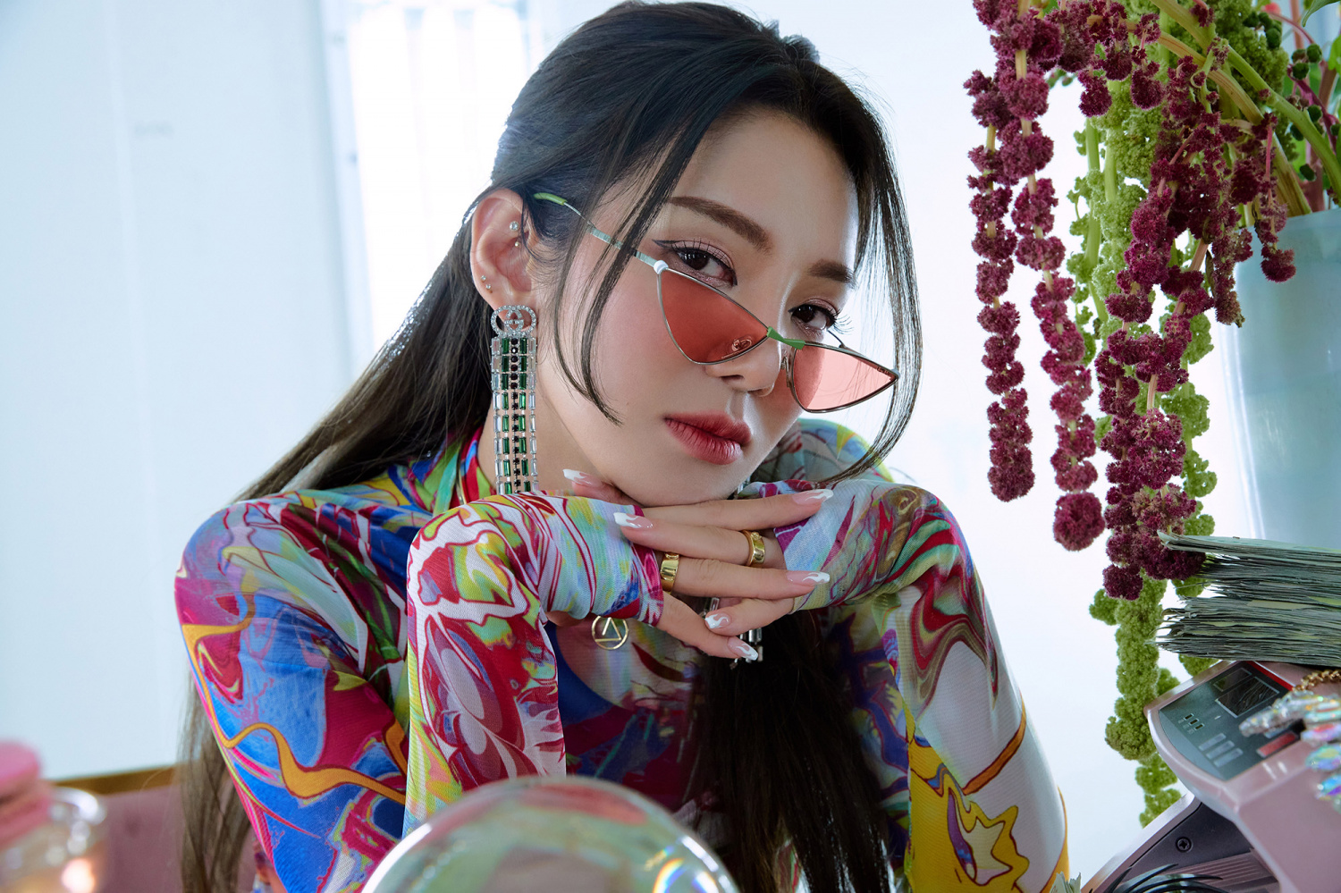 少女时代孝渊新曲回归以中毒性节奏演绎悲伤相思