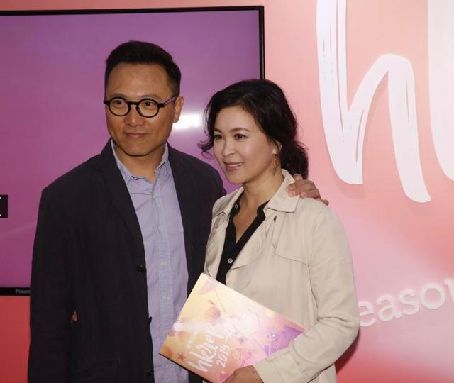 52岁TVB花旦苏玉华与男友申请结婚，两人相恋24年