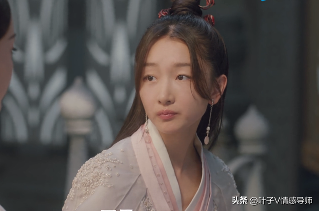 章子怡后又一位谋女郎周冬雨翻车，张艺谋：子怡，千万别演电视剧