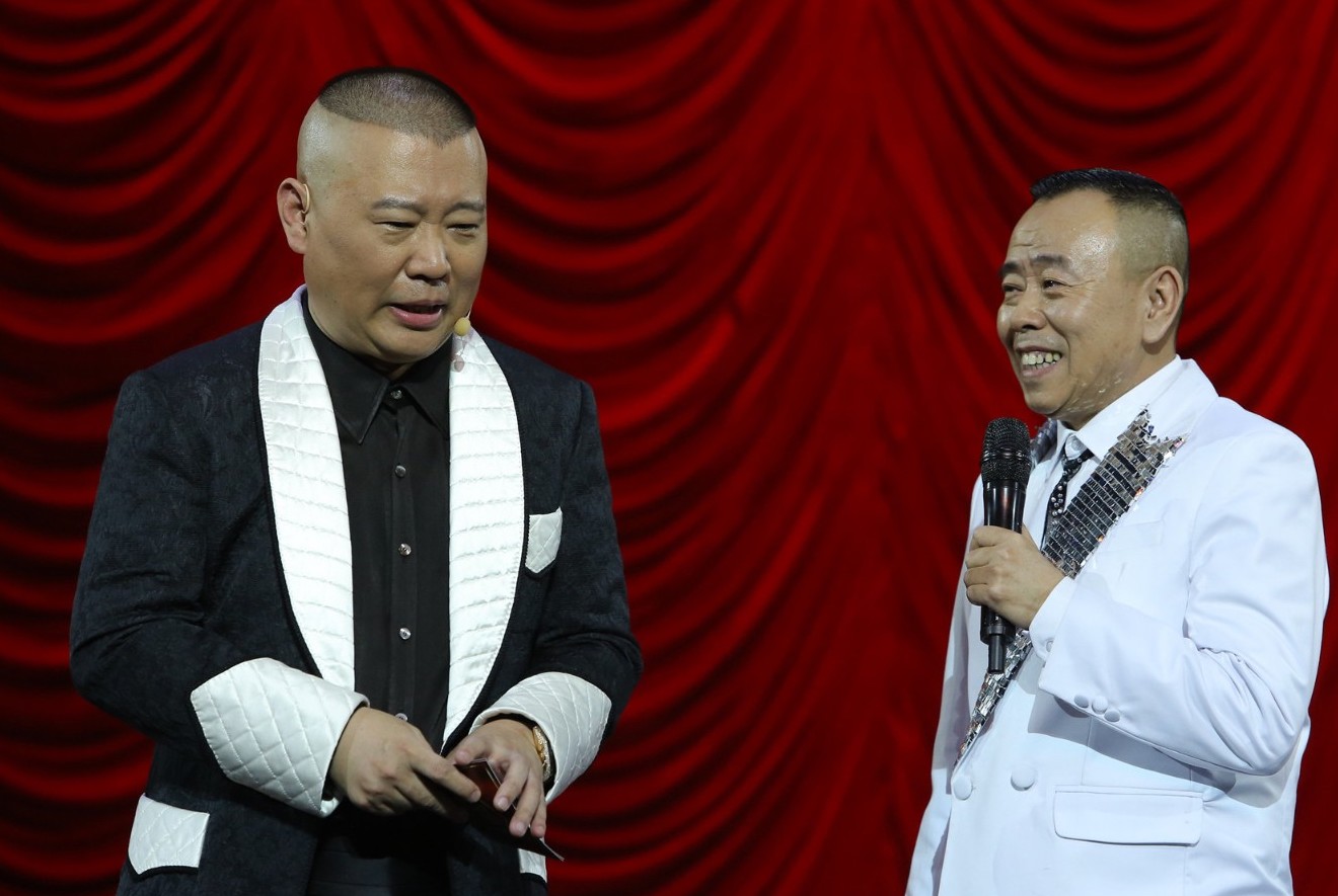 潘长江比郭德纲大十几岁，出道早很多年，为什么还被郭德纲叫大哥