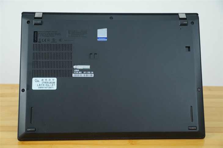 ThinkPad X390 4G版全解析：这个“小黑”有点不一样