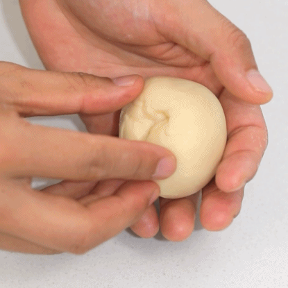 爱吃肉的一定要试试这款面包，咬上一口满满的肉块，幸福感爆棚