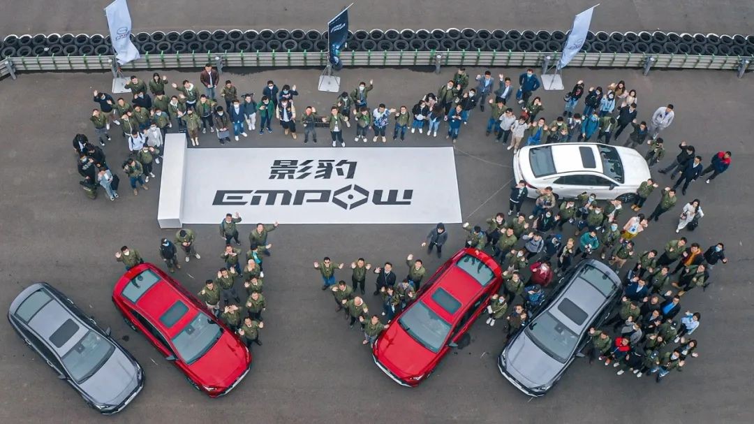 這屆年輕人有福了，熱血澎湃的國(guó)產(chǎn)性能車(chē)廣汽傳祺“影豹”來(lái)襲