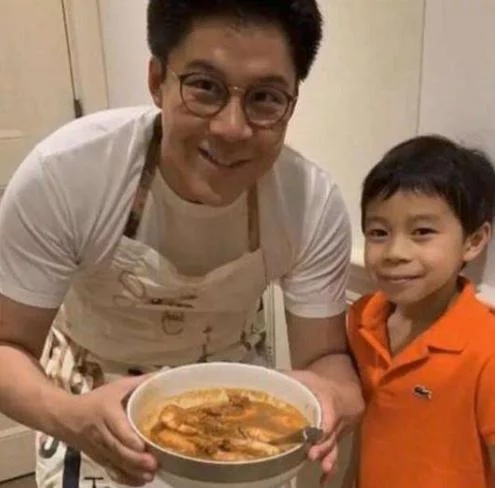三房太太，13名子女，争夺几百亿家产，霍家宫斗比港剧精彩多了