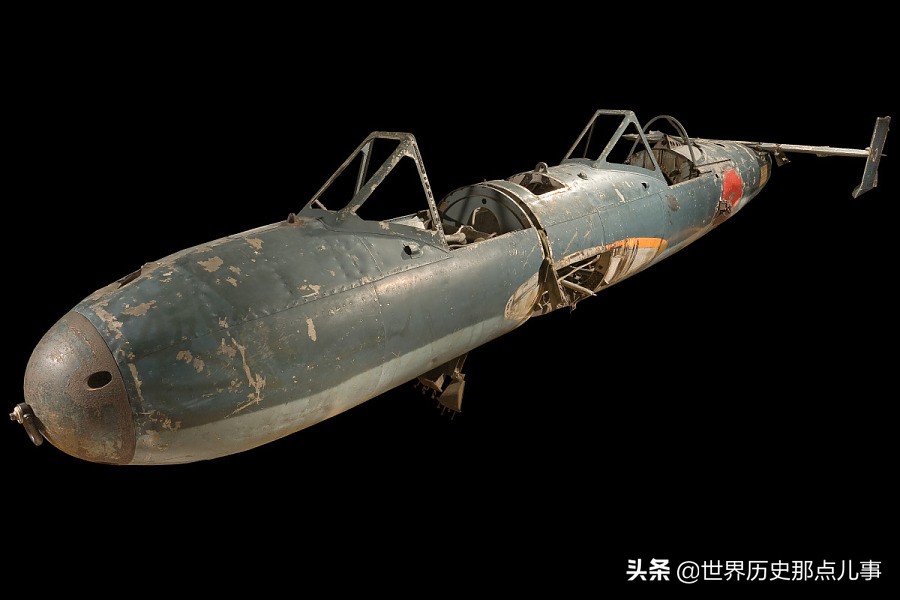 二战：日军自杀性导弹攻击，敢死队员坐在里面