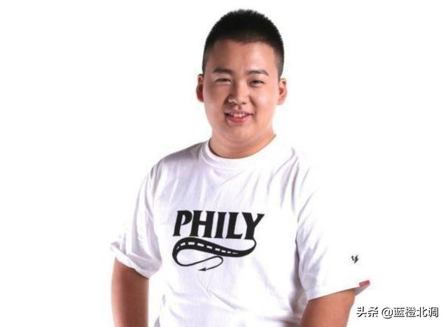 富二代郭麒麟的悲惨成名史：留守辍学，工资五千，为成名减80斤