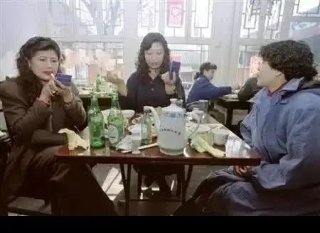 老照片：70年代的中国餐馆，太珍贵了！