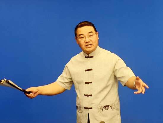 袁派评书推出百集《红色故事汇》（图）