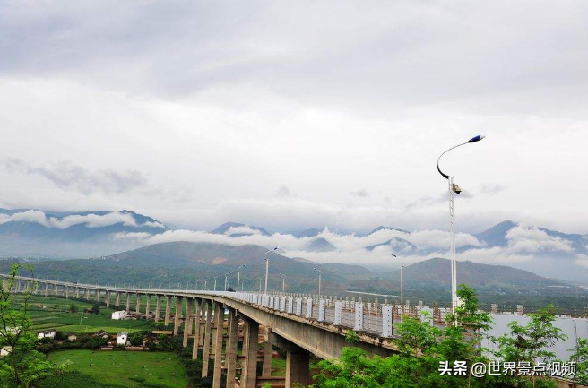 中国“最特殊”大桥，有武警24小时看守，1公里内不允许游客拍照