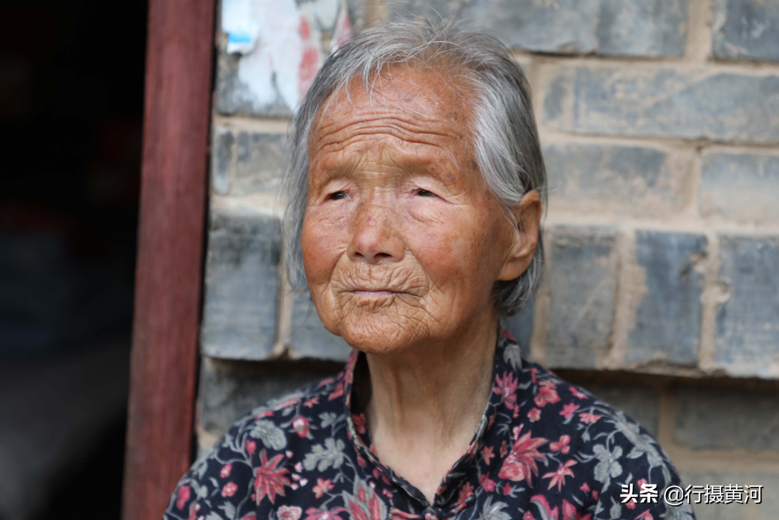 山西94岁奶奶身高只有1.4米体重56斤，她的长寿秘诀很有意思-第10张图片-大千世界