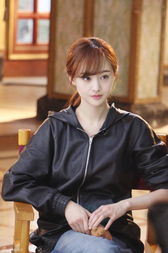 郑爽还能演《花千骨》吗，粉丝坦言超不过赵丽颖版，风险大