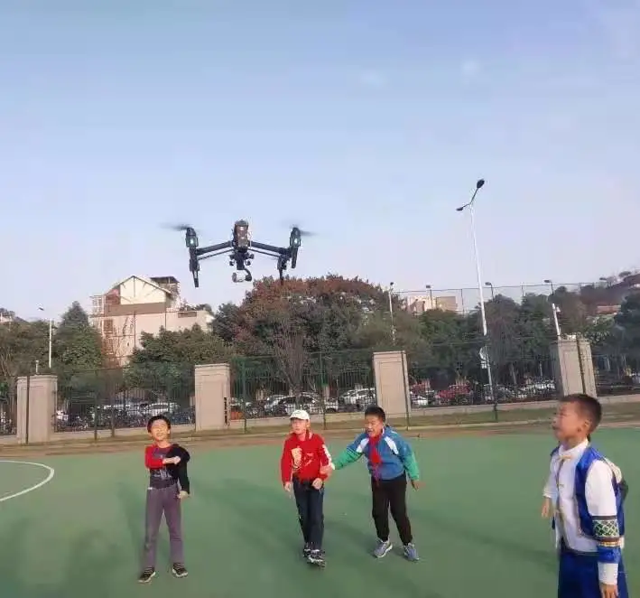 天府新区华阳中学附属小学首届科技节开幕了