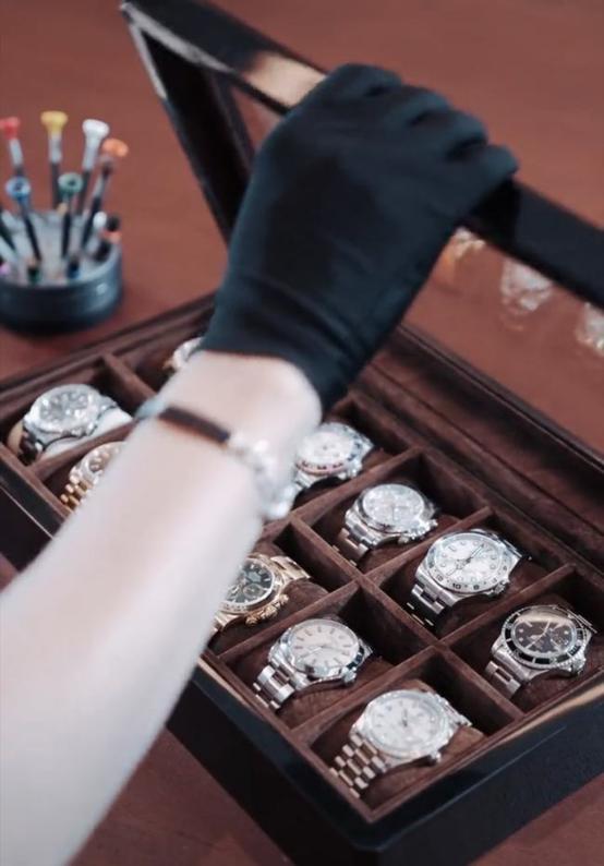 Wu Qihua shows off Rolex watches, ten watches are worth 5 million, and