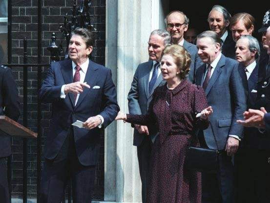 西方是如何瓦解苏联的？这个女人说了实话，三个步骤缺一不可