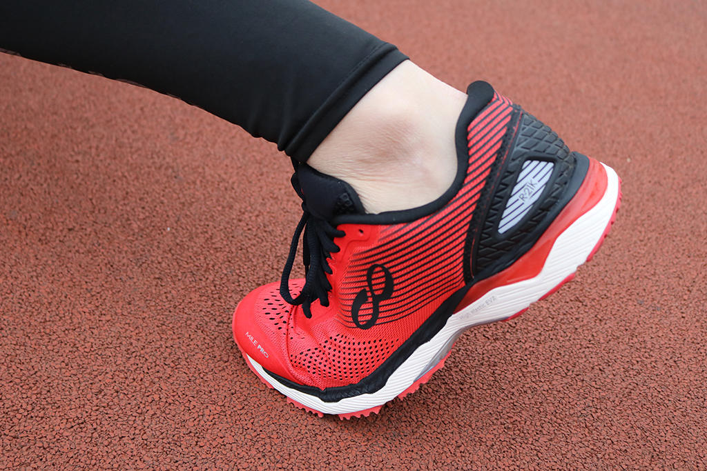 智享运动 奔跑在路上——咕咚智能跑鞋21K