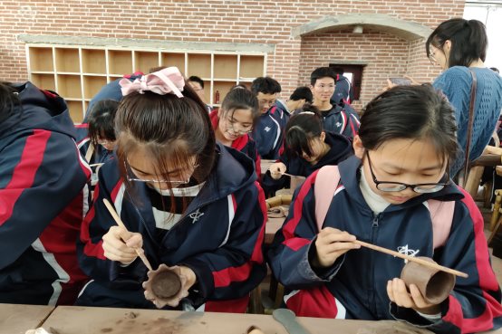 能让1500多人完成沉浸式体验，要有多难