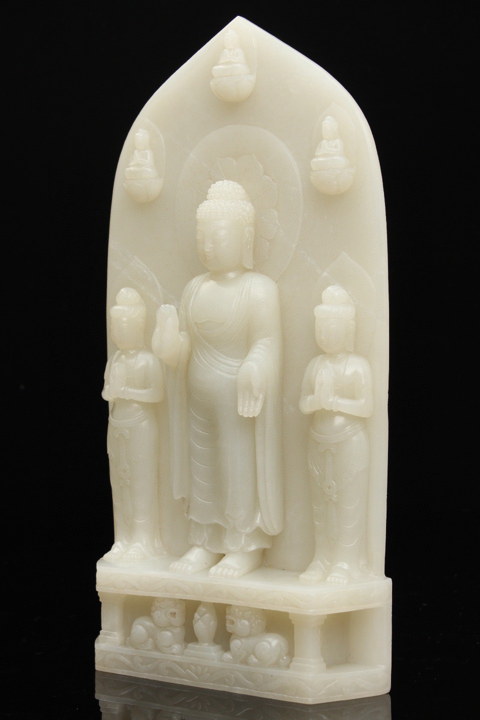 ��κ������Ħ���