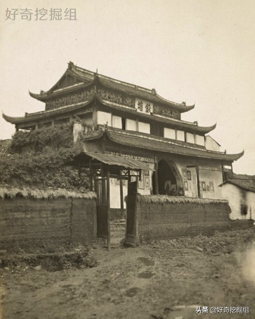 1908年珍贵晚清老照片，那时候雷峰塔还没倒塌