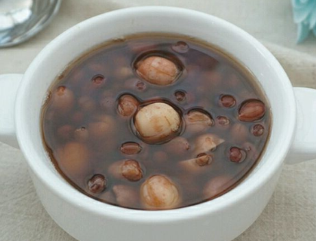 红豆粥做法 香浓更暖身冷天也不怕 寒露过后最适合喝