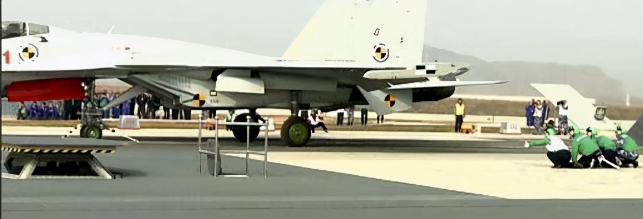 ������15��¶�棬��װ�����������������������Ϲ�����ĸ