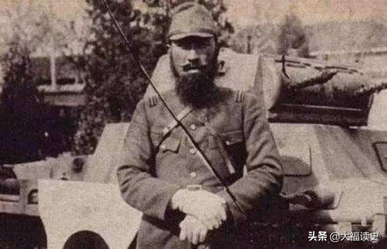 死得最窝囊的日本“军神”：拍照显摆被狙杀，